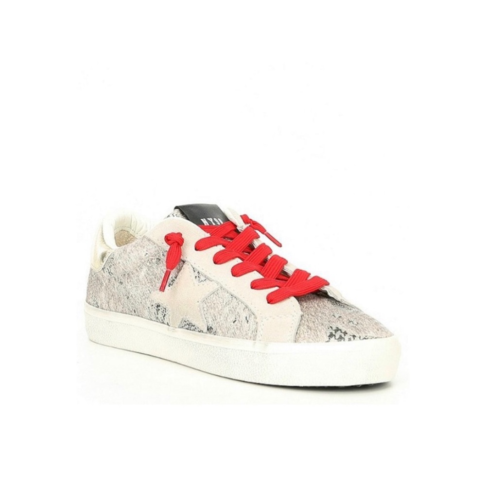 Steve Madden philosophy sneaker